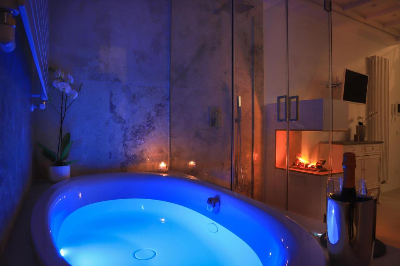 Palazzo Stapane Home Suite 9 - Luxury Living Monopoli Bagian luar foto