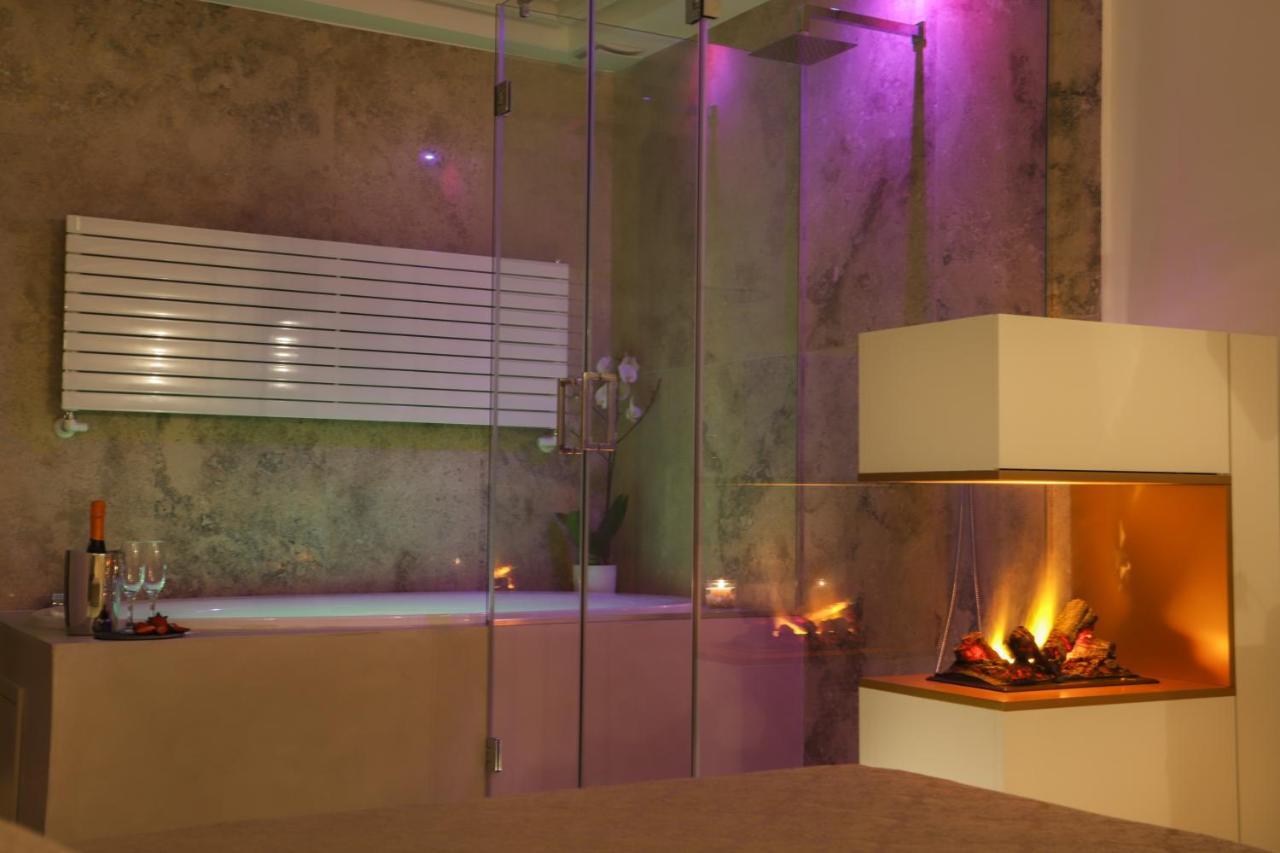 Palazzo Stapane Home Suite 9 - Luxury Living Monopoli Bagian luar foto