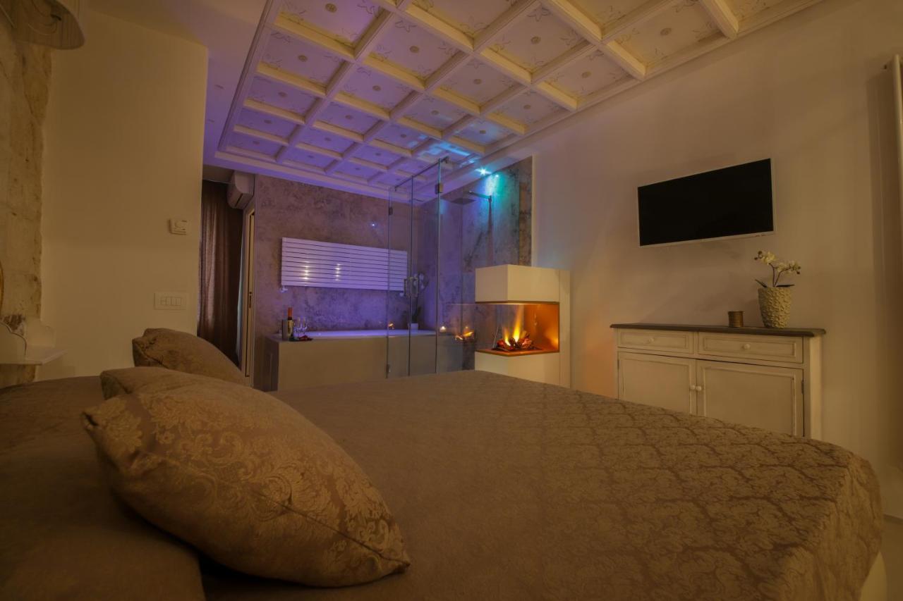Palazzo Stapane Home Suite 9 - Luxury Living Monopoli Bagian luar foto