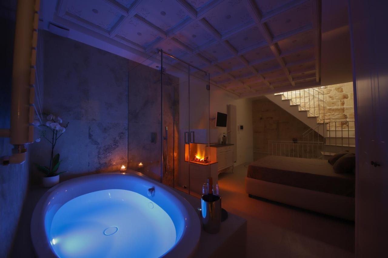 Palazzo Stapane Home Suite 9 - Luxury Living Monopoli Bagian luar foto